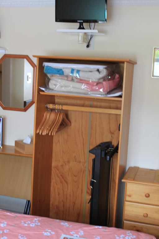 Flushing Meadow Bed And Breakfast Ballinhassig 外观 照片