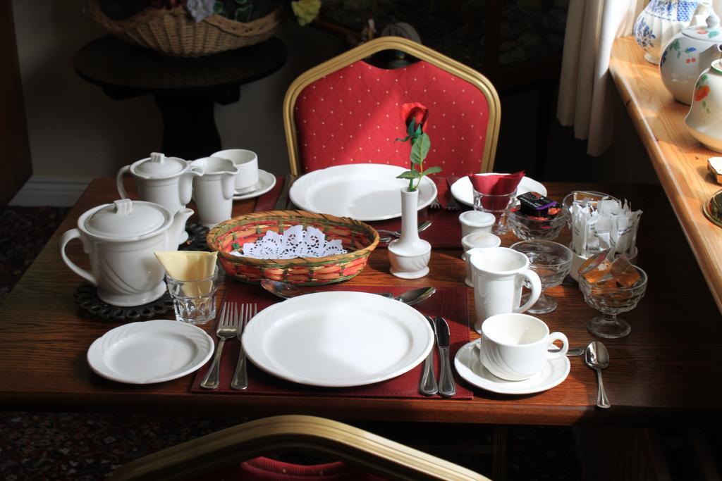 Flushing Meadow Bed And Breakfast Ballinhassig 外观 照片